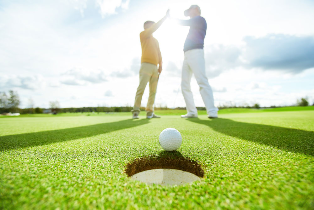 Hunters-Creek-Golf-Course-Golf-ball-lying-on-green-play--263382031 Hunters-Creek-Golf-Course-Golf-ball-lying-on-green-play--263382031